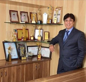 team-image
