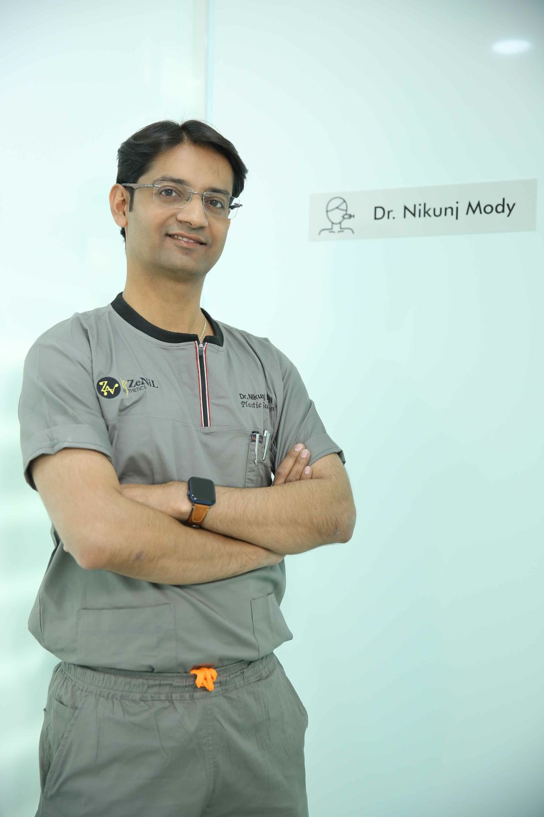 Dr Nikunj Mody 