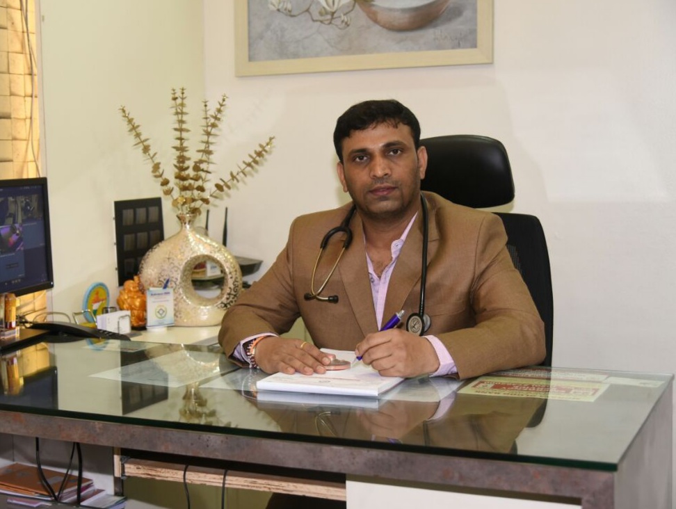 Dr. Kalidas Bharti i