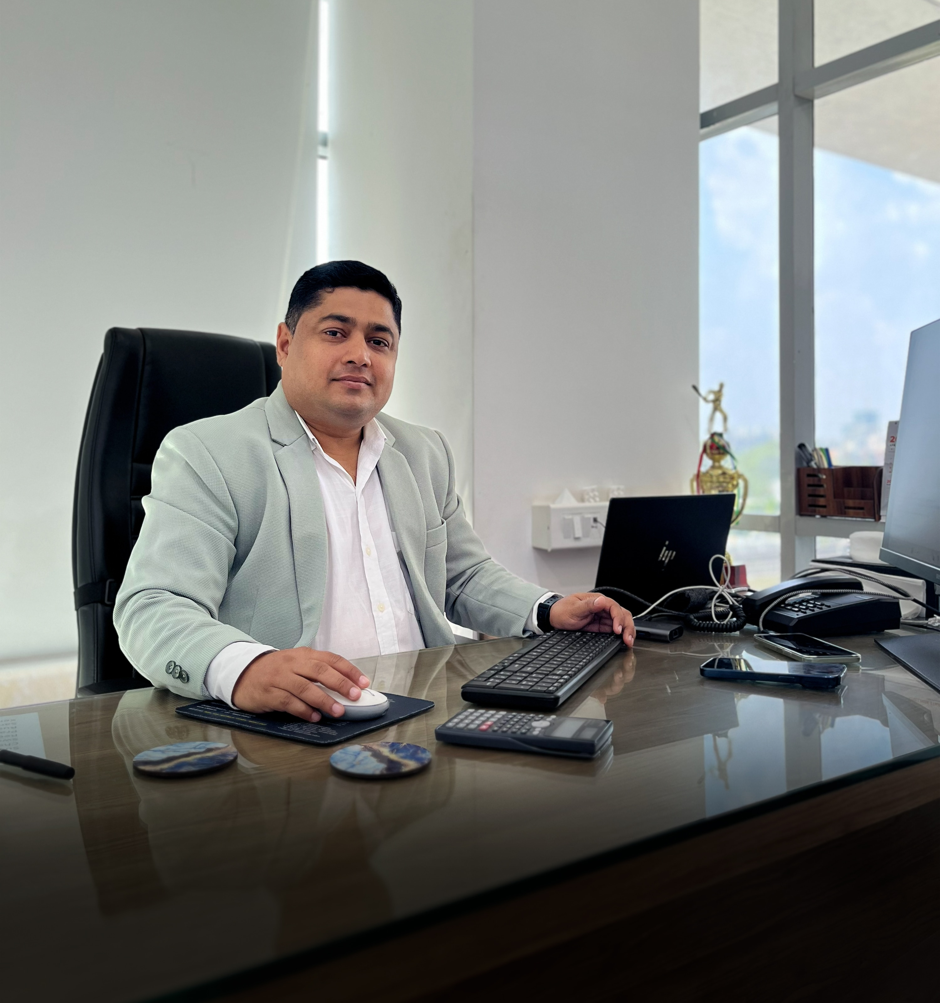 team-image