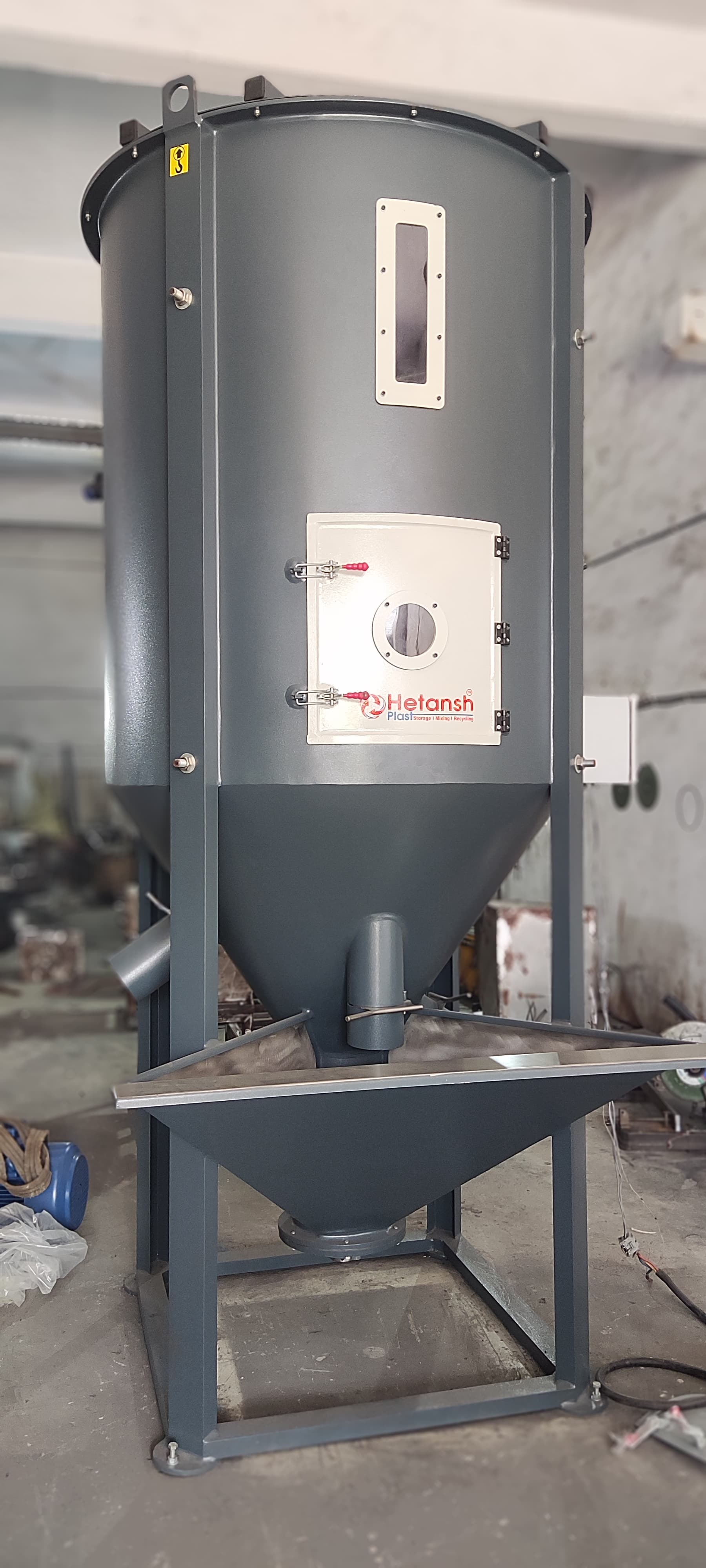 Vertical Plastic Granules Mixer Machine