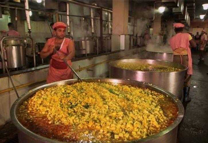 Hotel Saibaba International Shirdi09325883555 TO SAI BABA