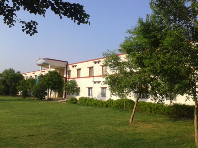 COLLEGE BUILDING
