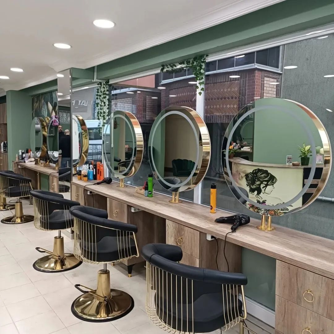 Inspiring Saloon Interior Design Ideas to Transform Spaces image 3