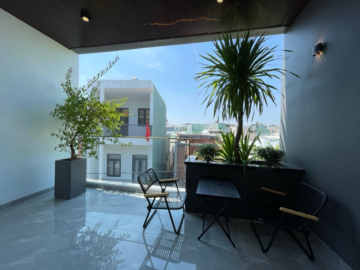 Outdoor-Grade Pare Balcony Ceiling in Chennai image 3