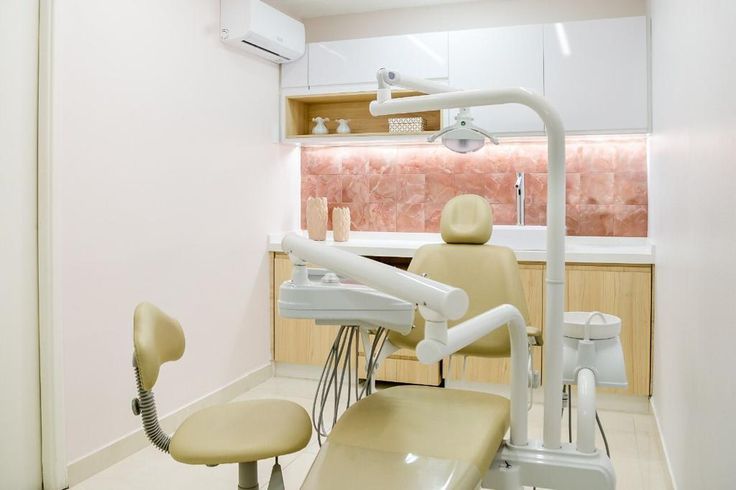 Bright and Airy Dental Interiors to Create a Relaxing Space image 4