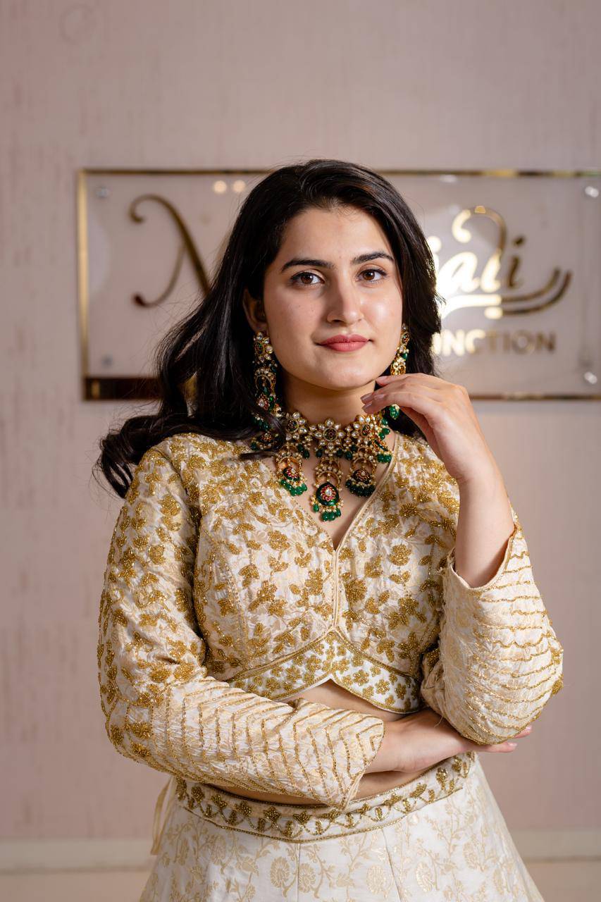 Ivory Noor image 4