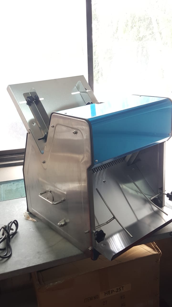 Commercial Bread Slicer Machine image 2