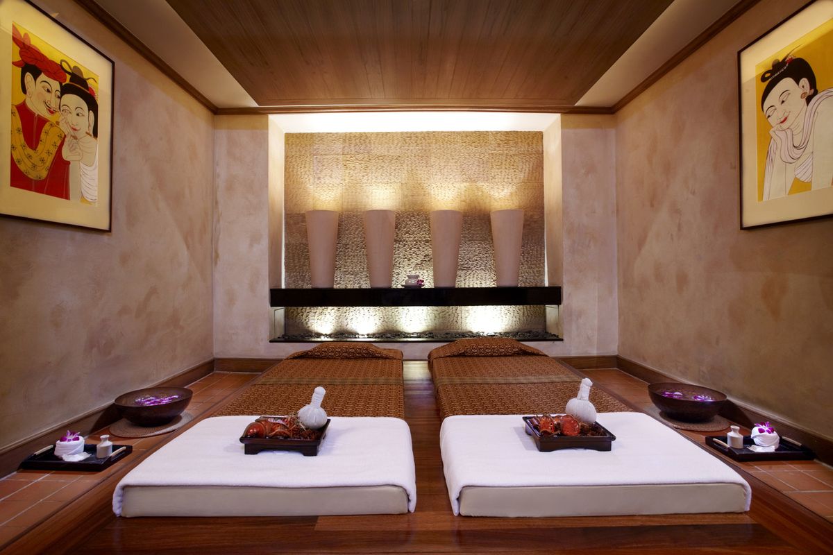 Spa Interior Design with Soothing Colors image 2