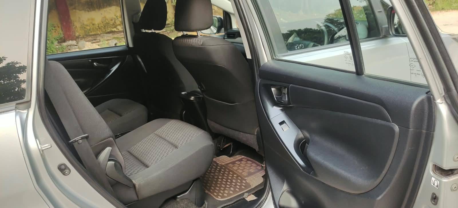 TOYOTA INNOVA CRYSTA G 2018 image 4