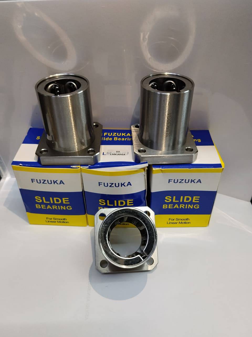 STAINLESS STEEL LINEAR BEARING image 8