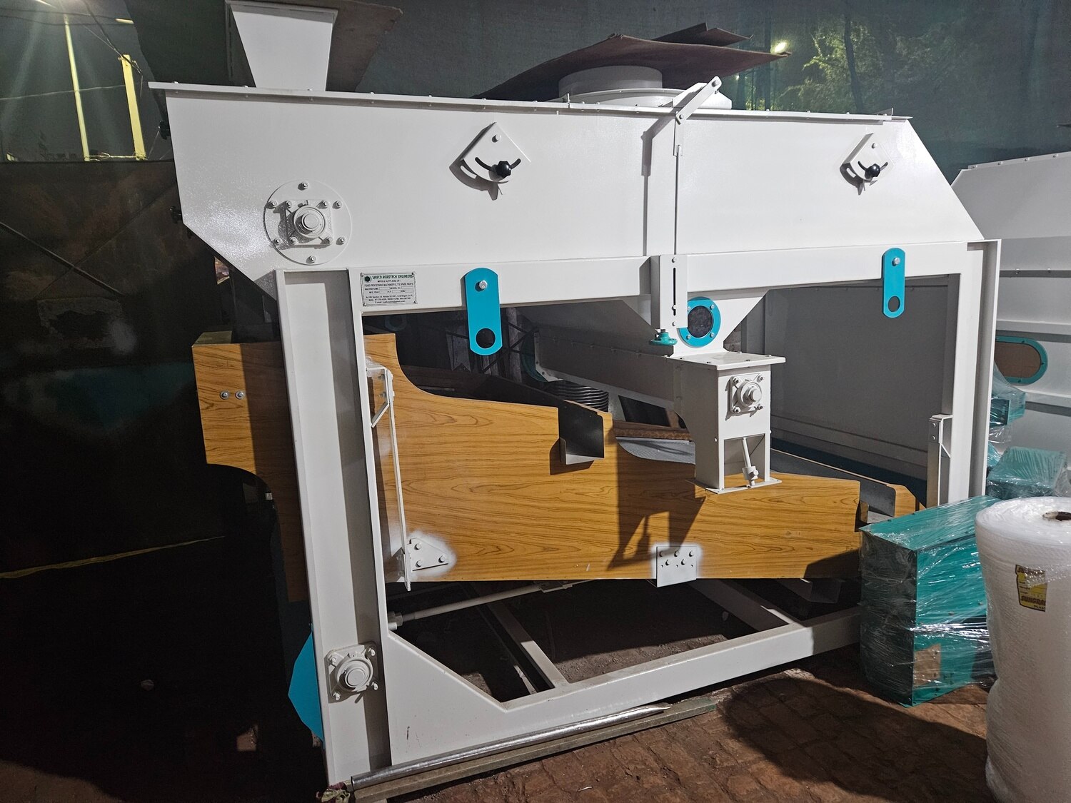 Pre Cleaner Machine for Flour Mill, Rice Mill, Pulses Mills etc. image 2