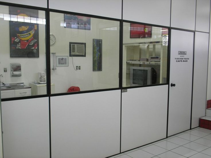 Durable Aluminium Partition Designs for Modern Interiors image 2