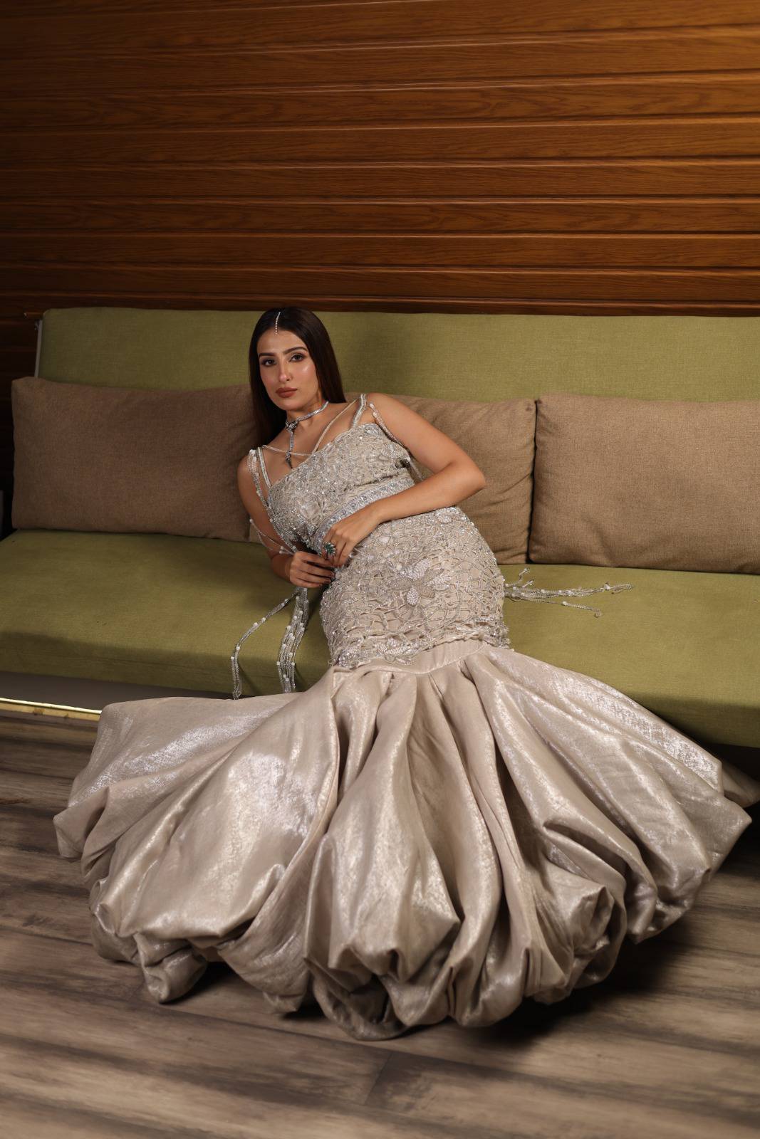Silver Drape image 4