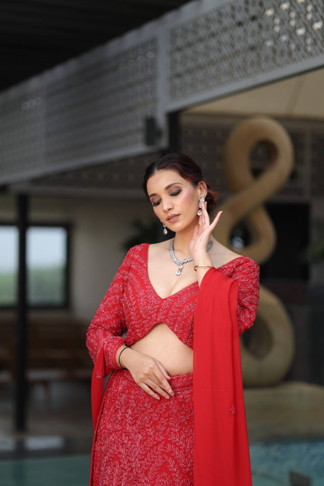 Scarlet Elegance image 3