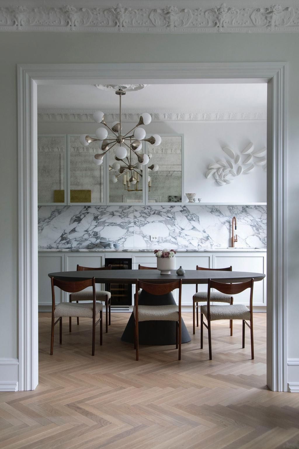 Trending Dining Interior Design Styles for Chennai Homes image 4