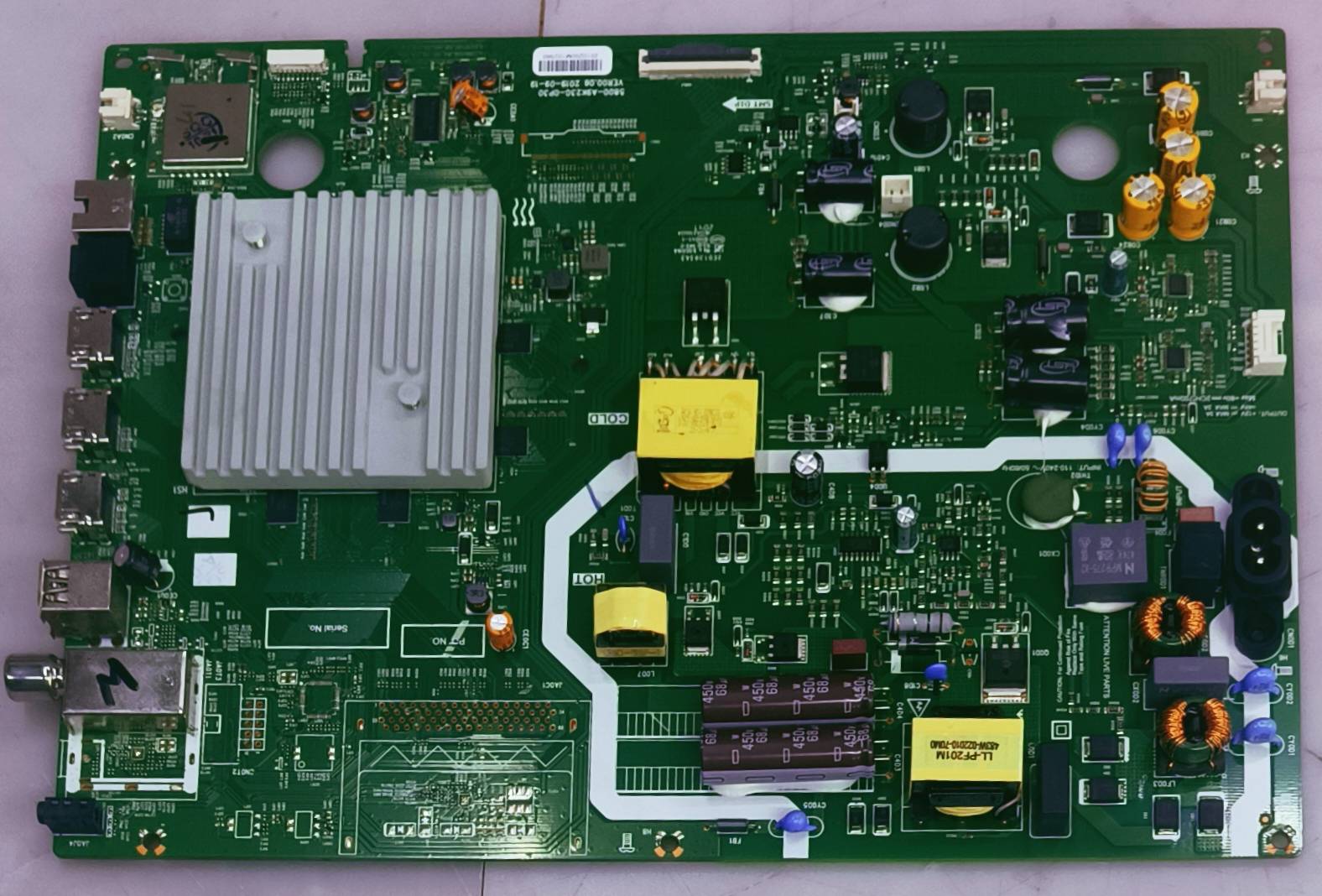 MOTOROLA NEW 4K ANDROID MOTHER BOARD MODEL NUMBER 55SAUHDM image 3