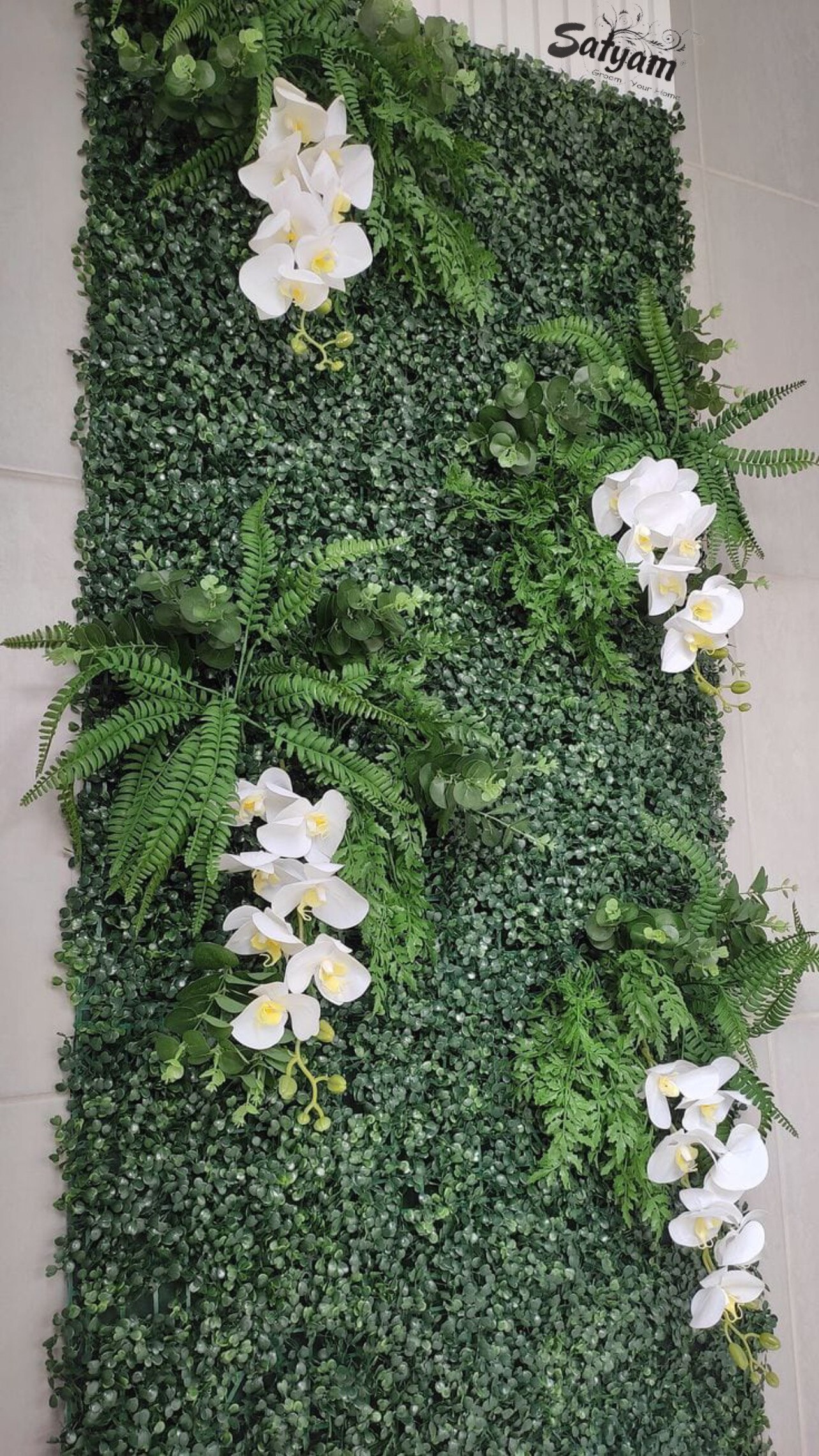 Vertical Grass Wall Tiles image 2