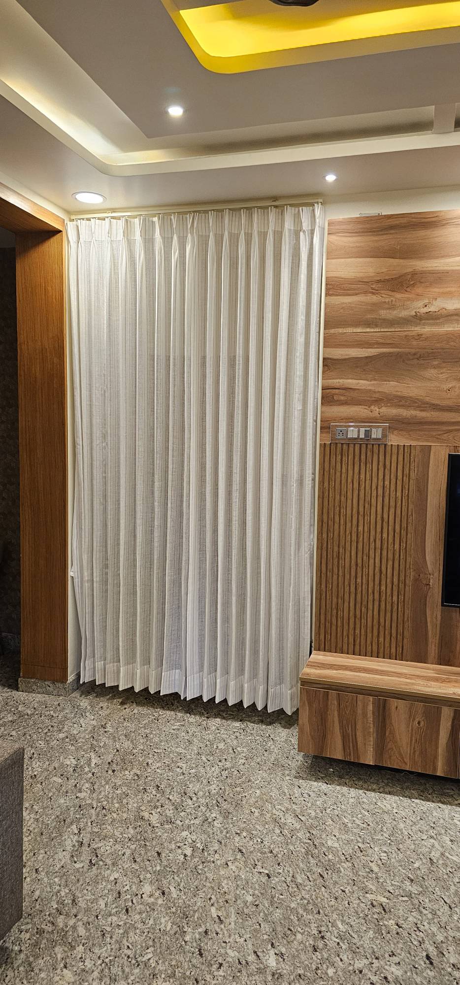 Curtain image 7