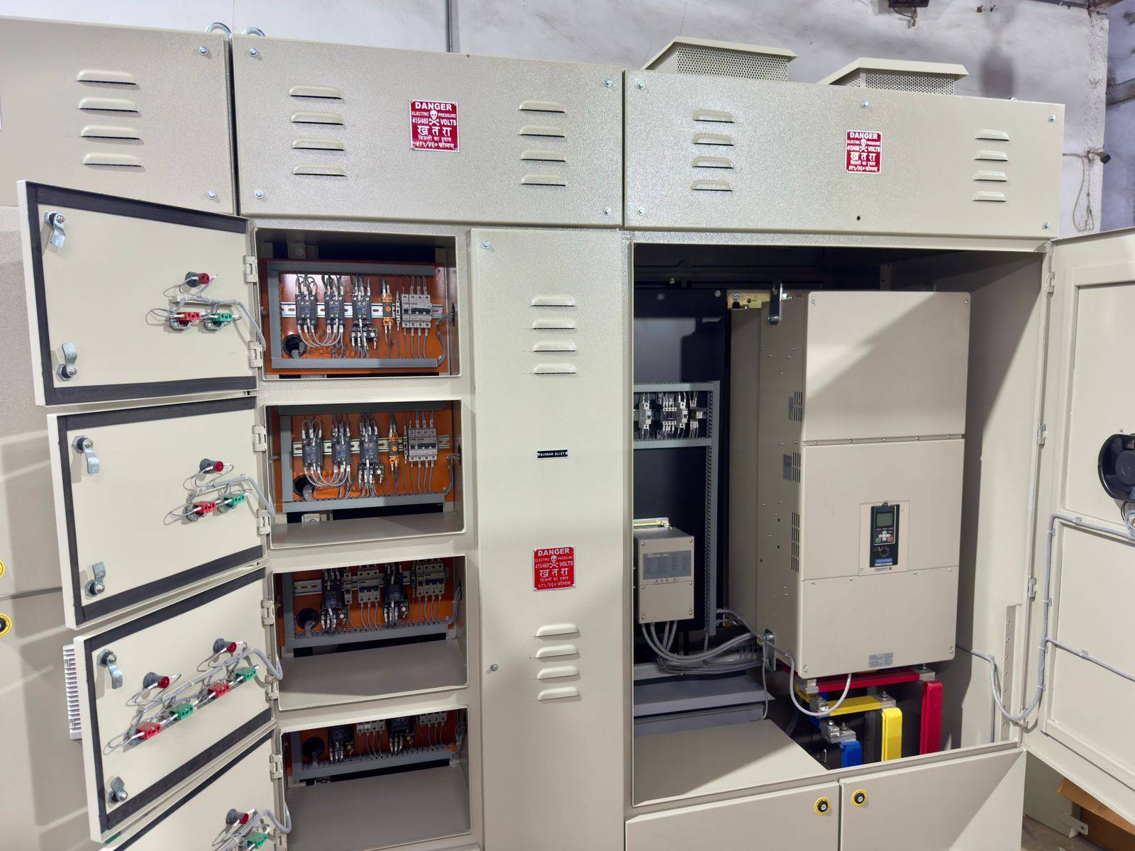 1250 AMP MCC PANEL image 4