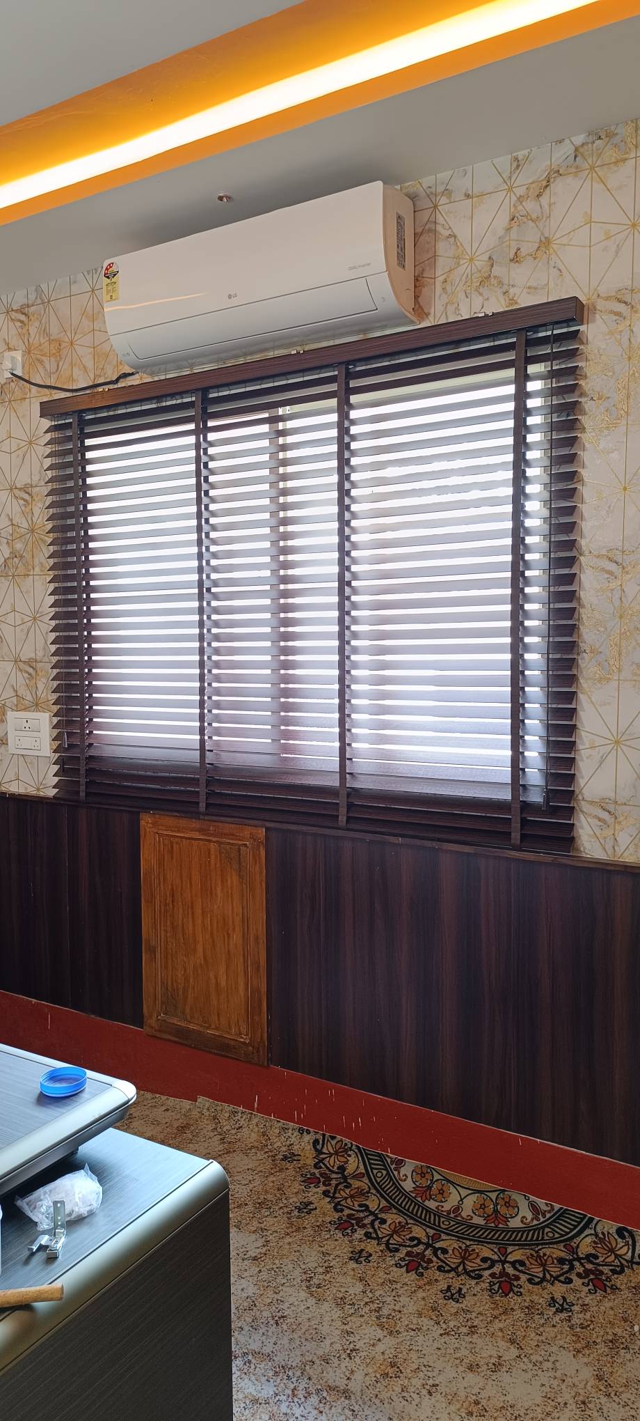 Wooden Venetian Blinds image 4