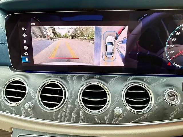 MERCEDES BENZ E200 2023 SEP image 7