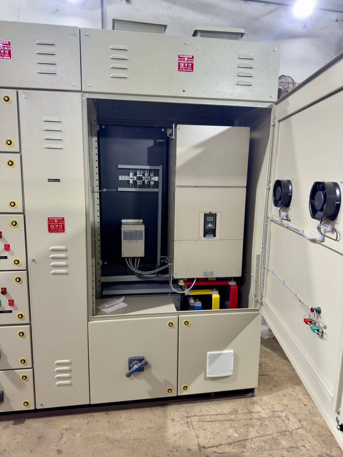 1250 AMP MCC PANEL image 2