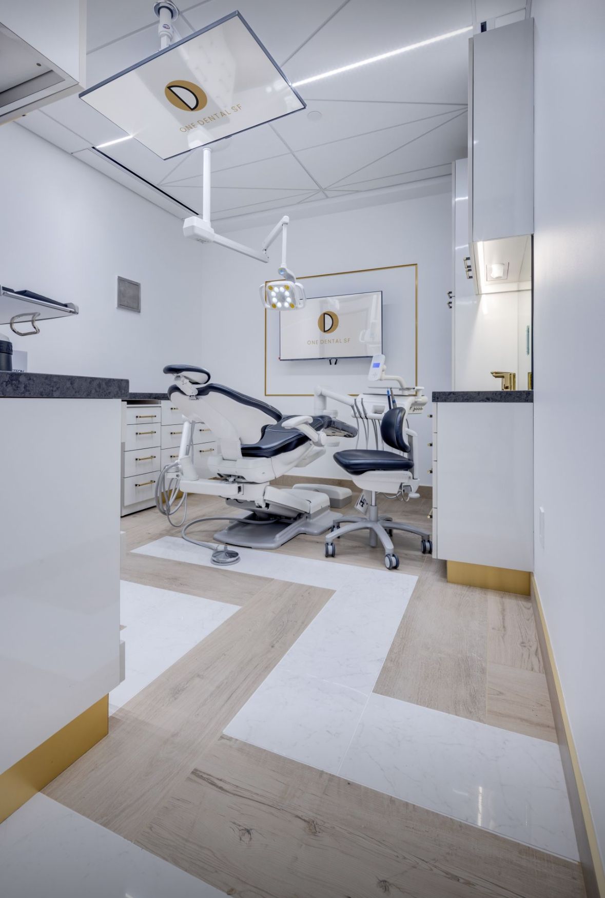 Inspiring Dental Clinic Design Ideas for Professionals image 5