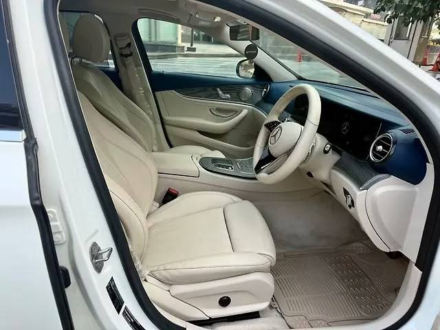 MERCEDES BENZ E200 2023 SEP image 5