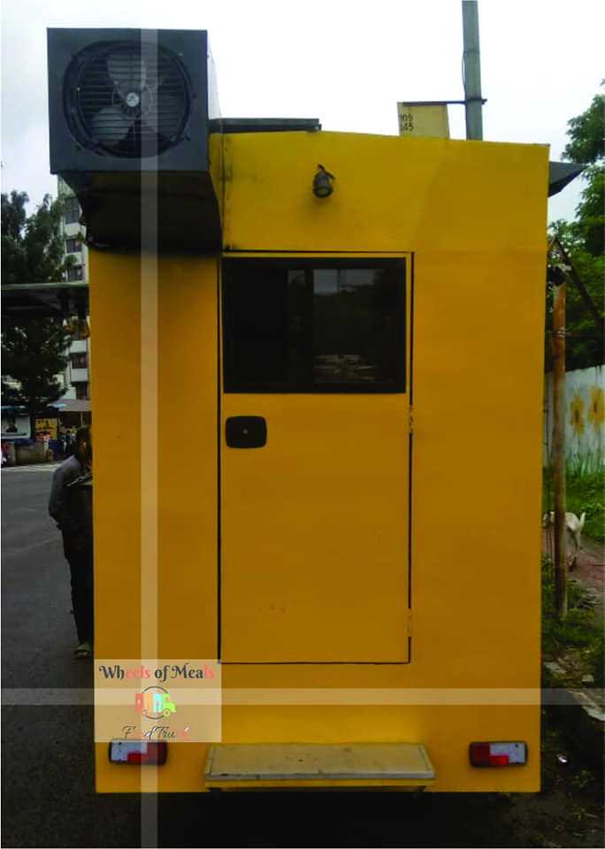 FOOD TRUCK FABRICATION image 2