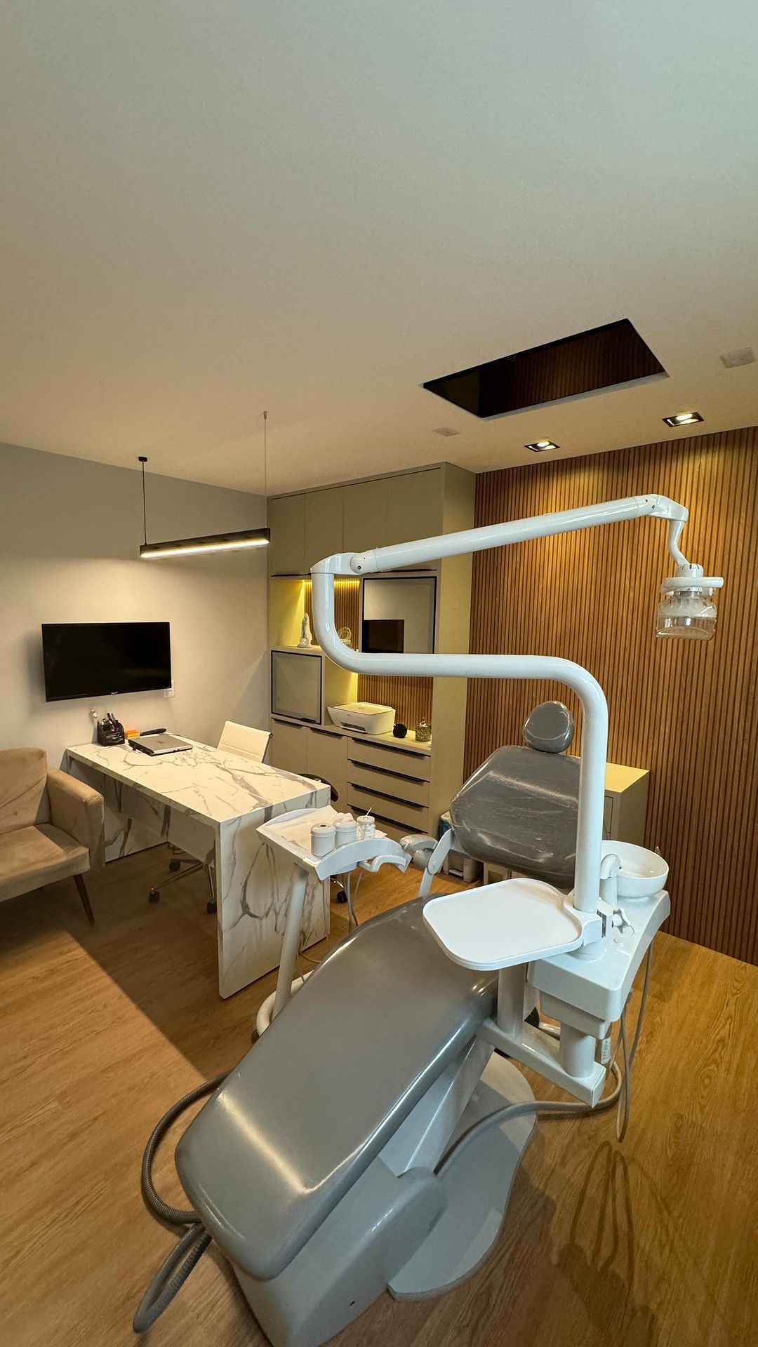 Modern Dental Clinic Interiors for a Calming Ambience image 3