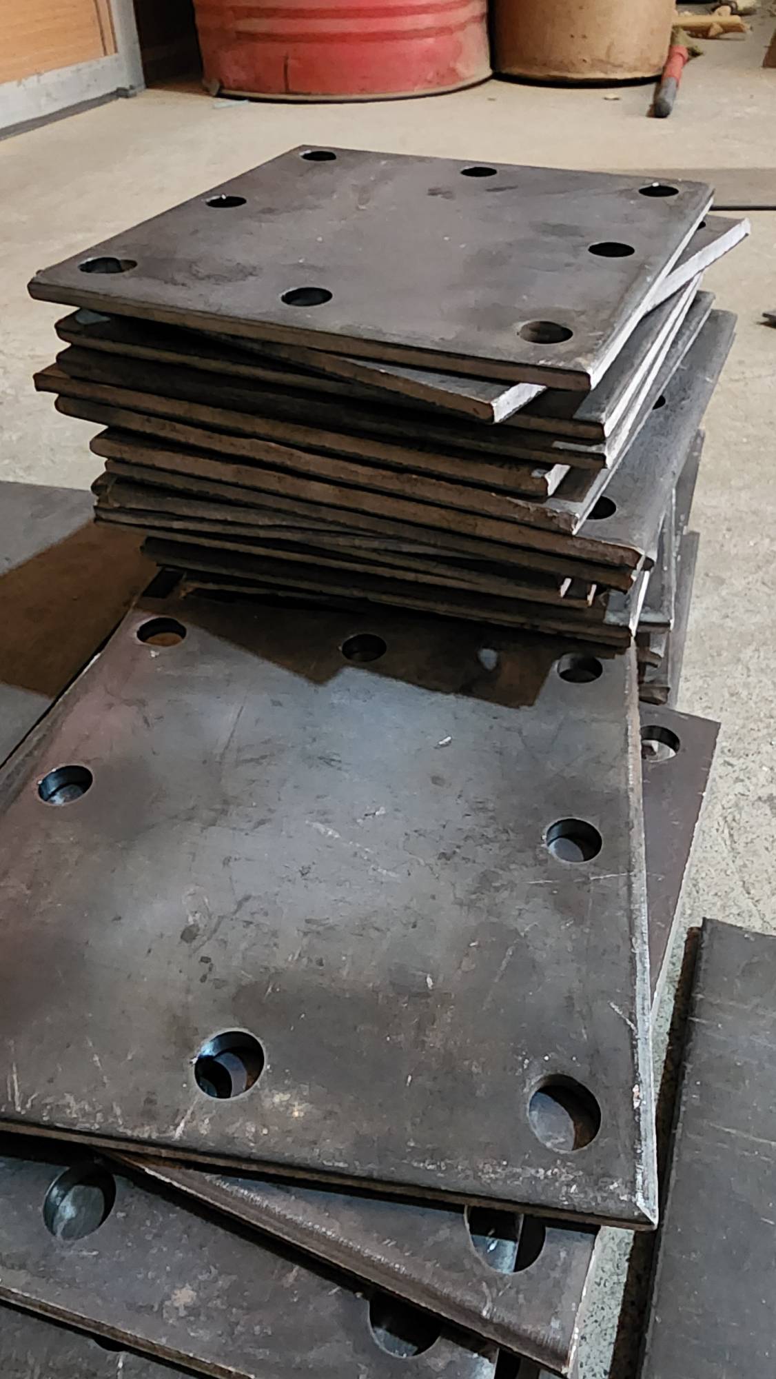 MILD STEEL HOLE CUTTING image 3