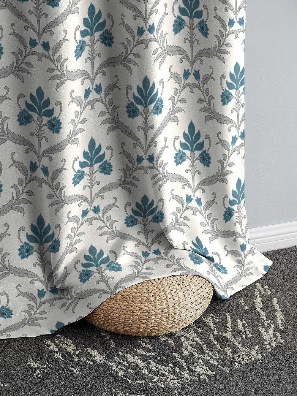PRINTED ROOM DARKENER CURTAIN image 4