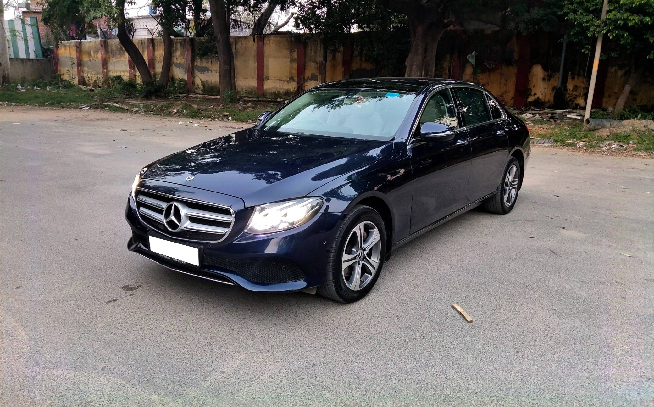MERCEDES BENZ E200 EXCLUSIVE 2020 OCT. image 9