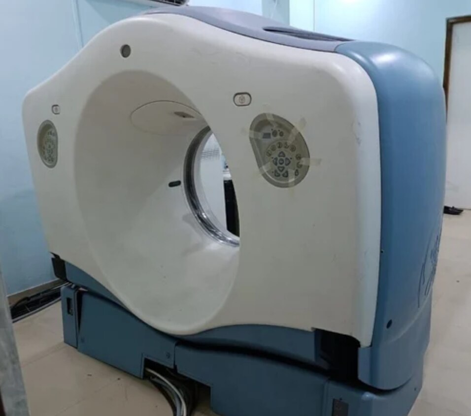 GE Lightspeed 16 Slice CT Scan Machine image 2