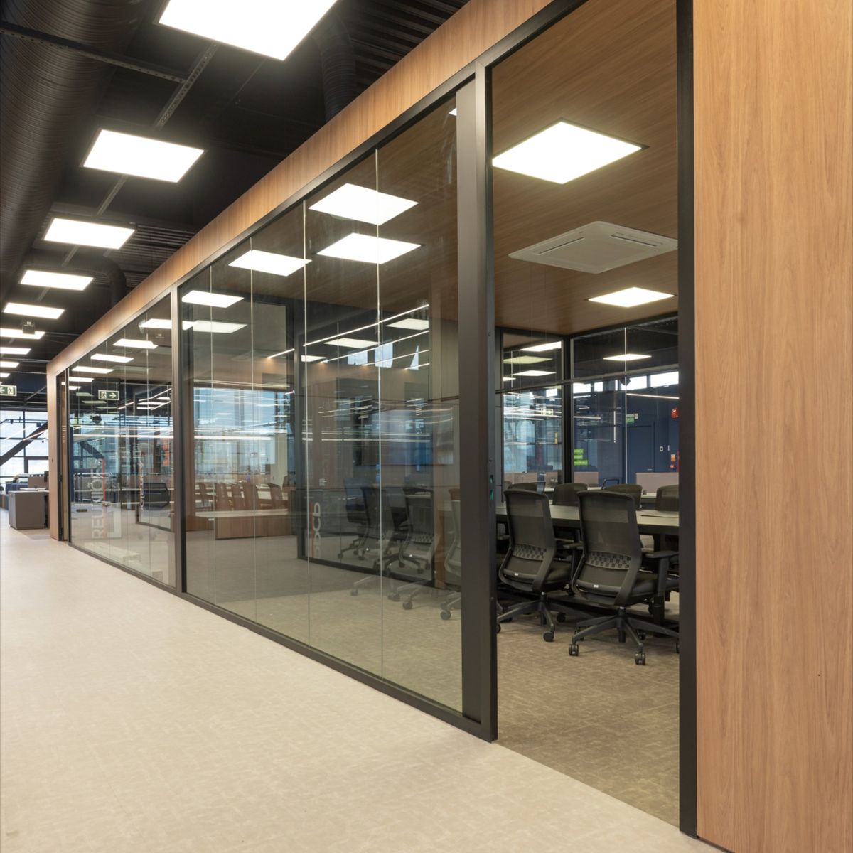Top-Rated Glass Partition Companies in Chennai image 5