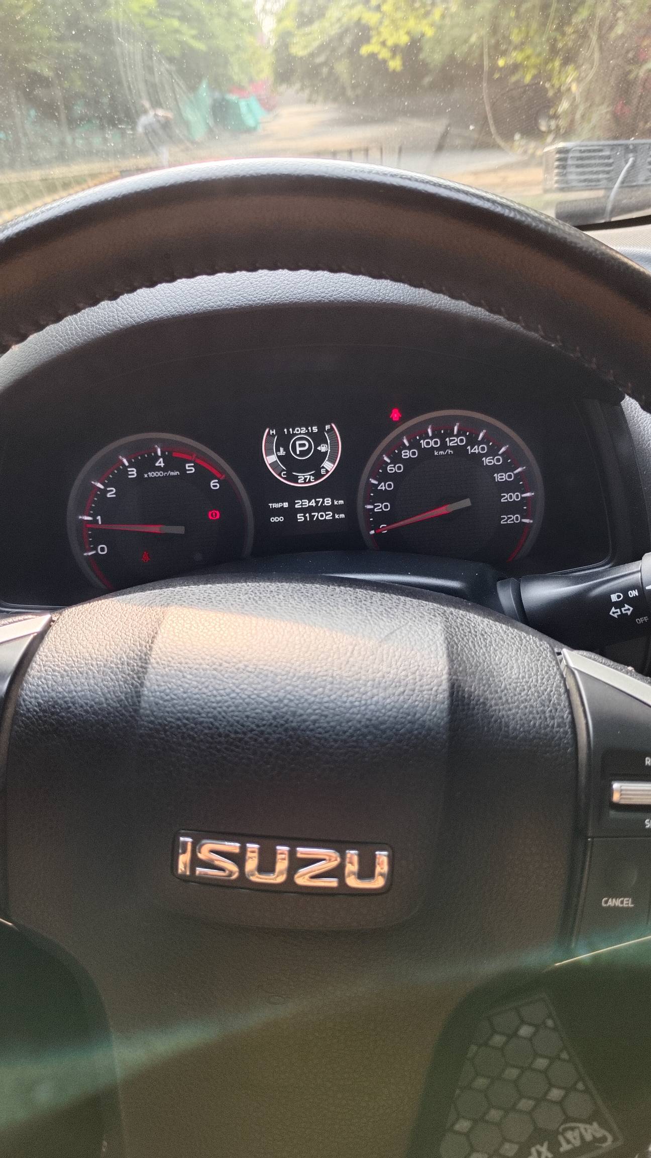 ISUZU V-CROSS Z PRESTIGE 4X4 2023 APR. image 5