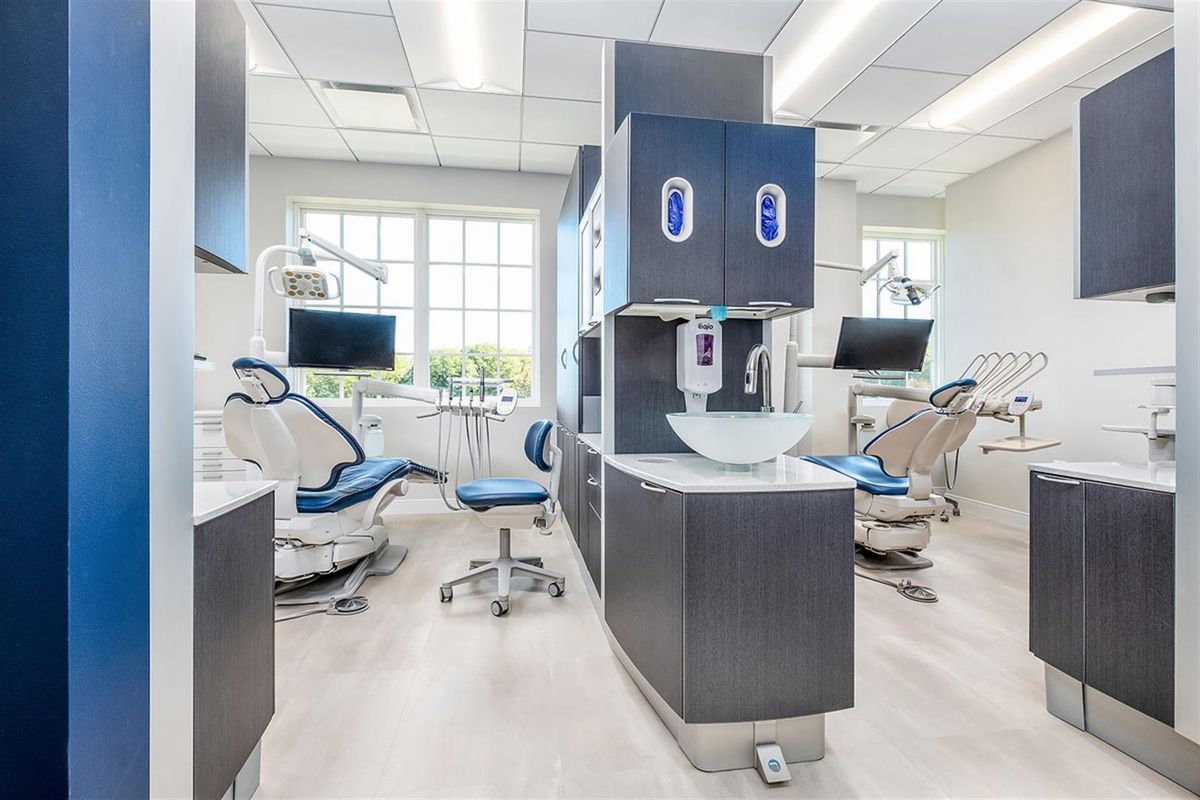 Dental Interior Designs That Build Trust and Comfort image 5