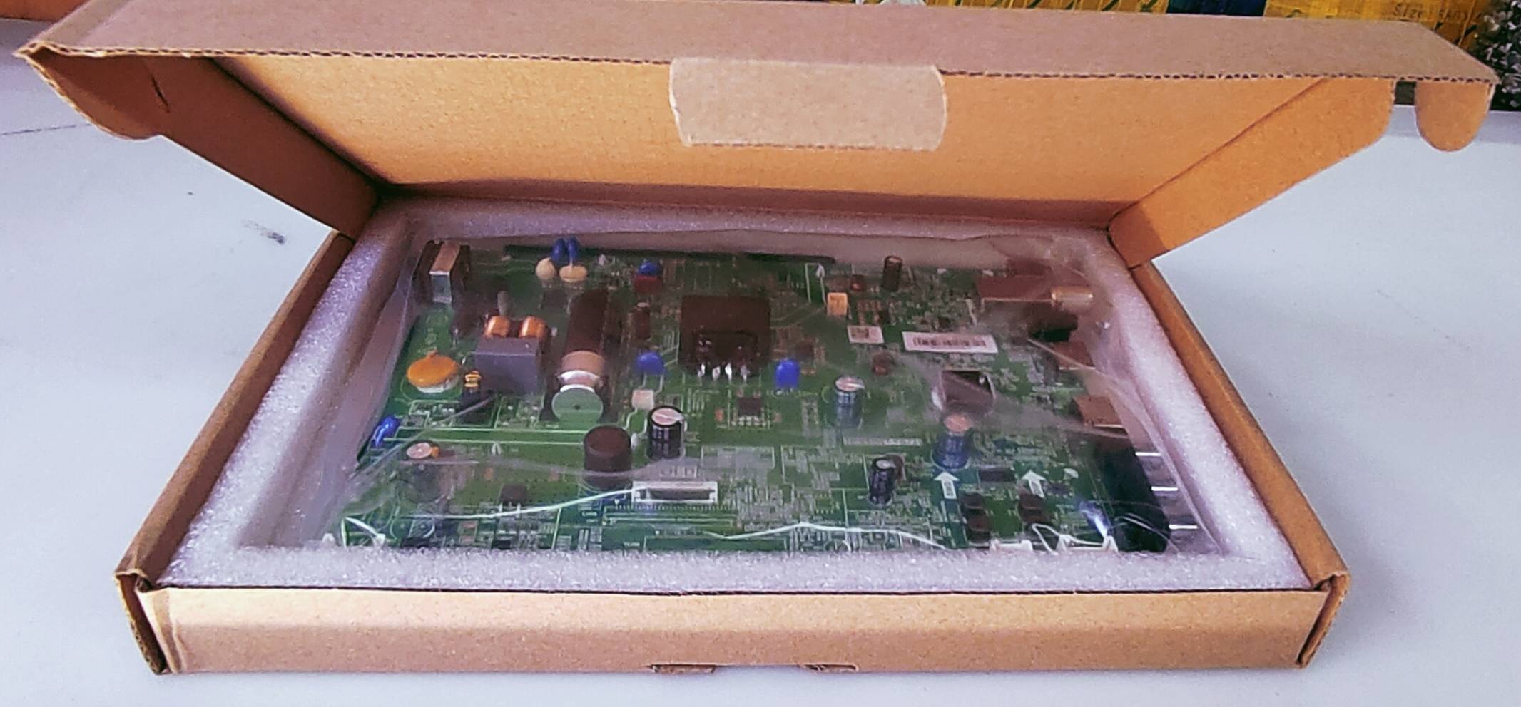 SAMSUNG UA32T4050ARXXL LED TV NEW MOTHER BOARD image 6