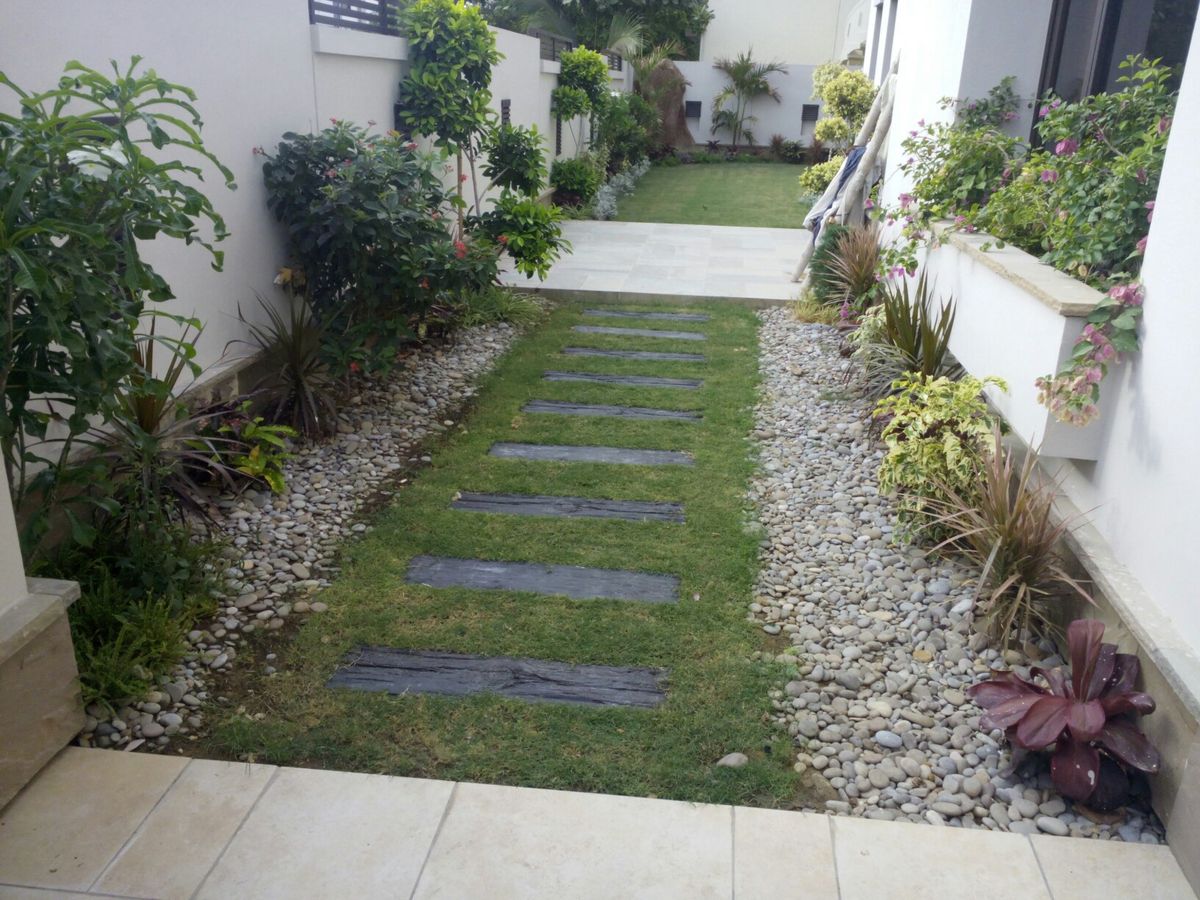 Frontyard Stone Pathway Landscaping Chennai image 3