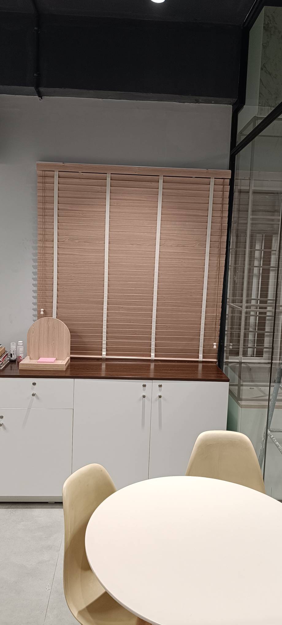 Wooden Venetian Blinds image 8