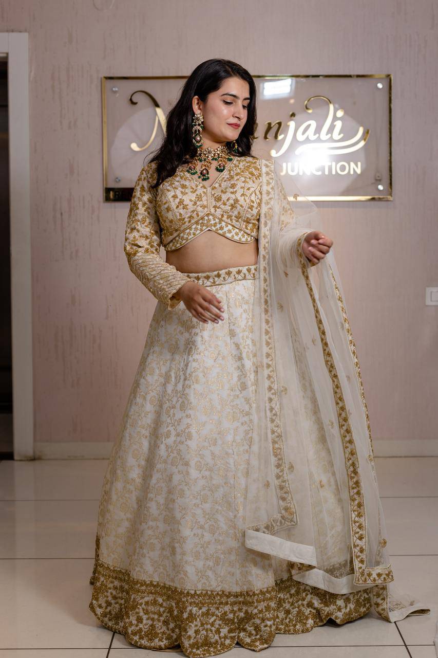 Ivory Noor image 3