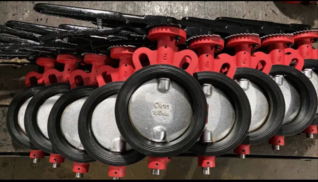 WAFER TYPE CAST IRON BUTTERFLY VALVE  image 2