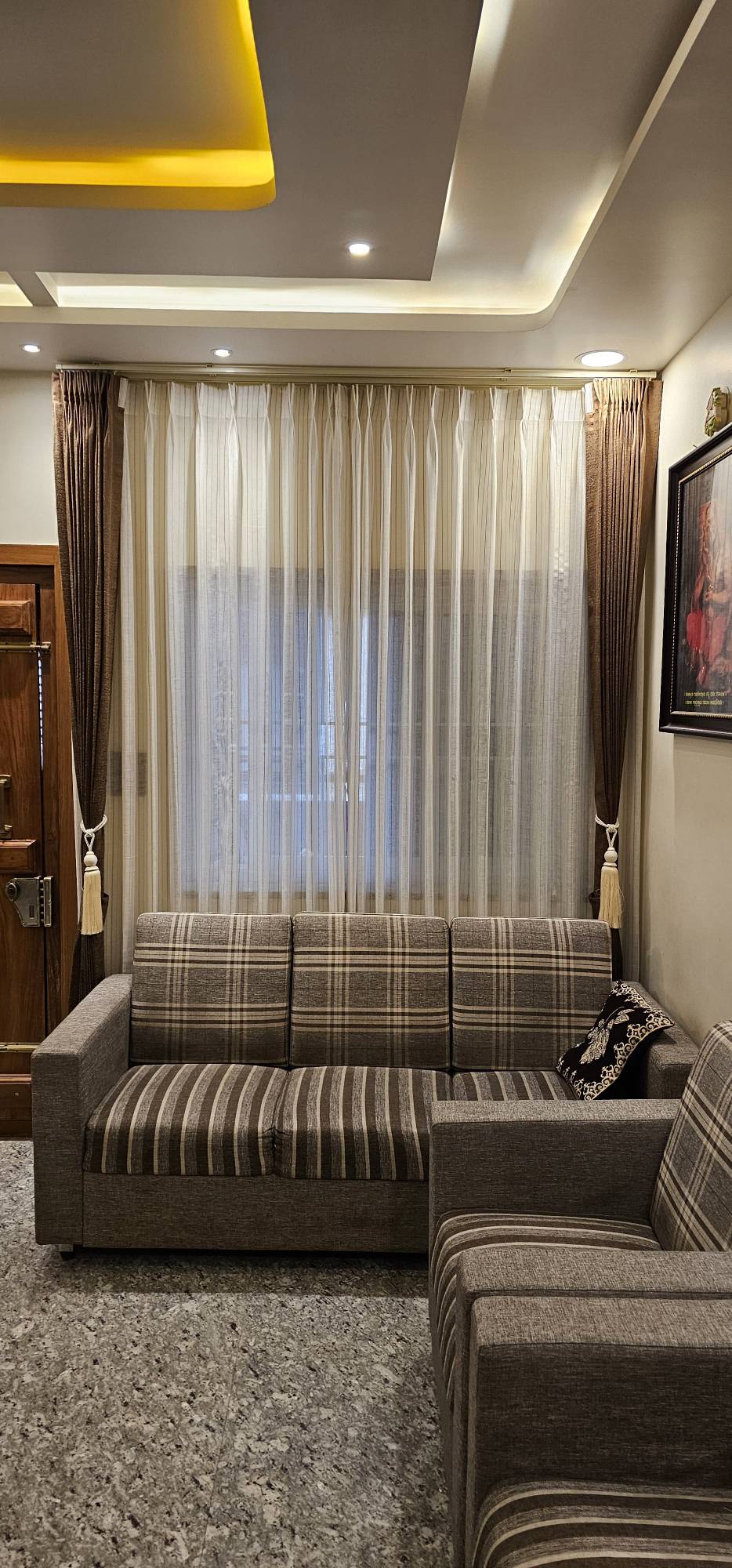 Curtain image 4