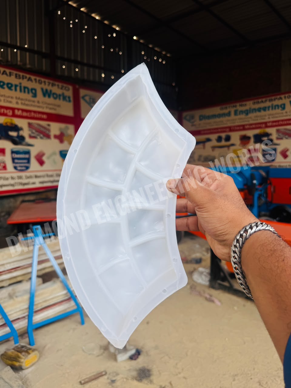 Arch Paver Block Mould image 3