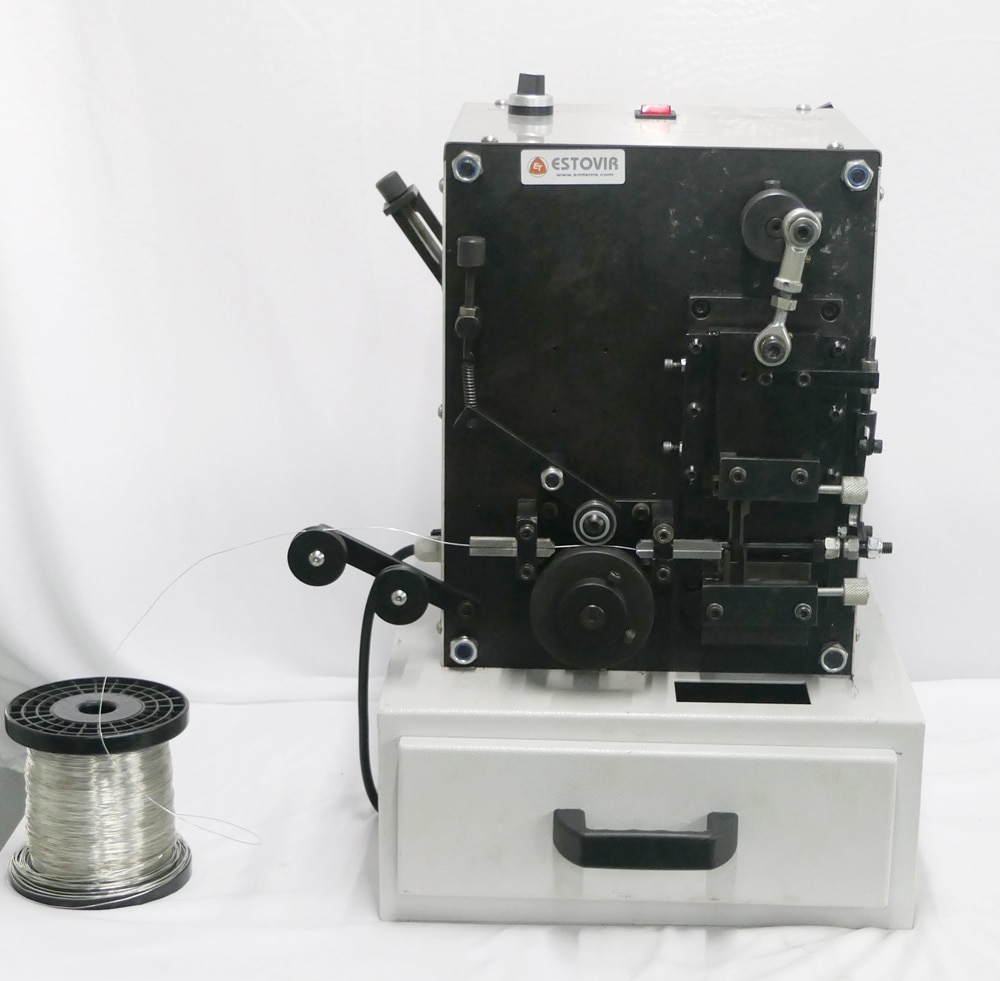Jumper Link Forming Machine image 3