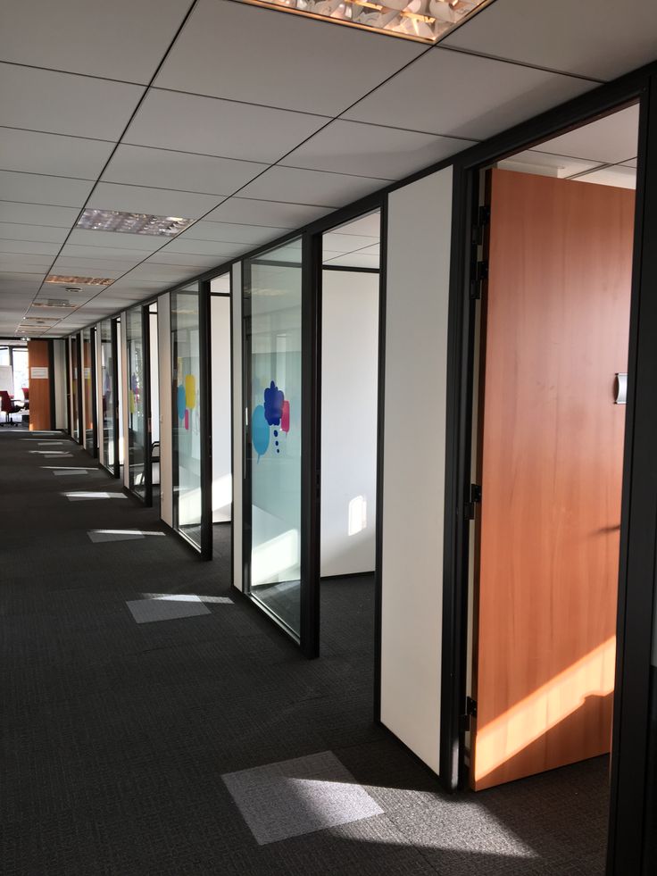 High-Quality Aluminium Glass Partitions – Elegant & Functional image 3