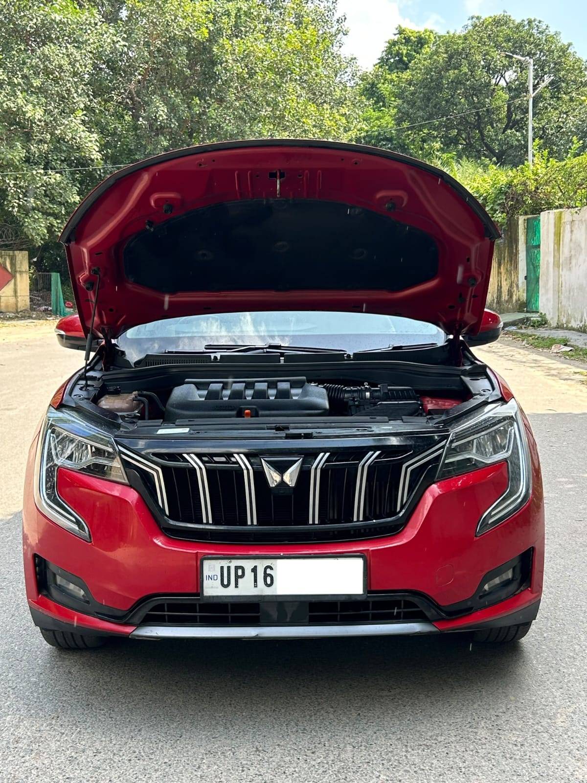 MAHINDRA XUV700 AX7 2022 image 6