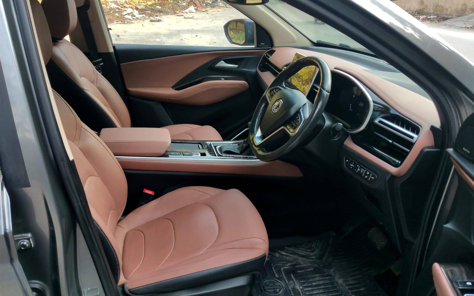 MG HECTOR PLUS SHARP PRO 2023 AUG. image 3