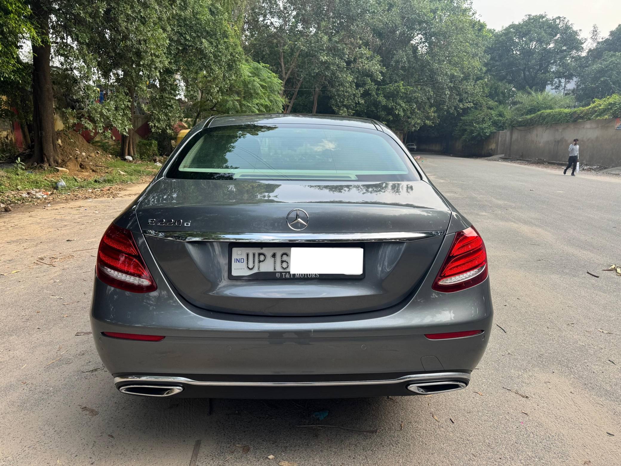 MERCEDES BENZ E220D EXCLUSIVE 2019 image 3